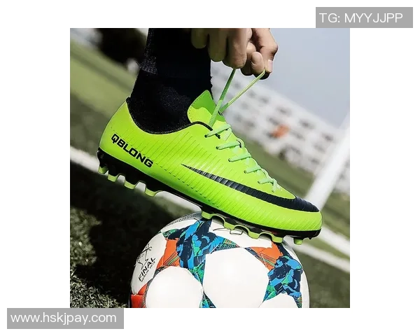 私人订制足球鞋为您打造专属足球明星的梦想之路 私人订制足球鞋为您打造专属足球明星的梦想之路