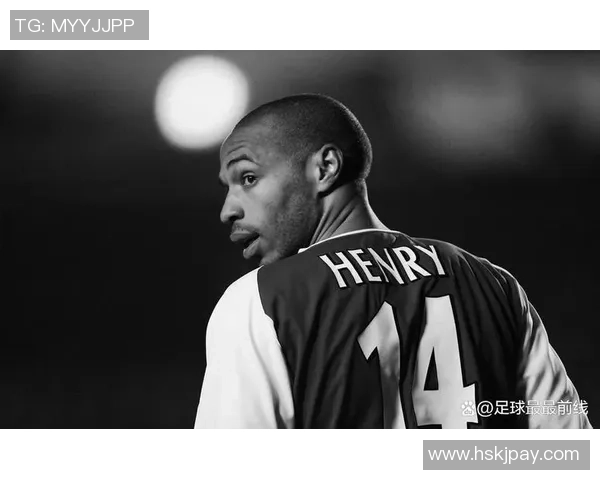 足球传奇亨利意外卷入争斗现场照片曝光引发热议 足球传奇亨利意外卷入争斗现场照片曝光引发热议