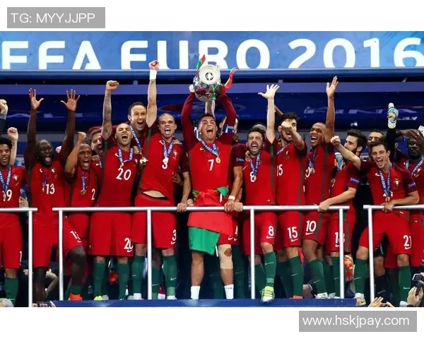 足球明星在赛场上的巅峰时刻展现魅力与风采的最佳瞬间回顾