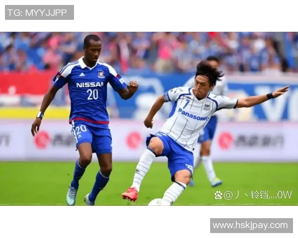 足球明星齐聚哈尔滨激情对决引发球迷热潮 足球明星齐聚哈尔滨激情对决引发球迷热潮